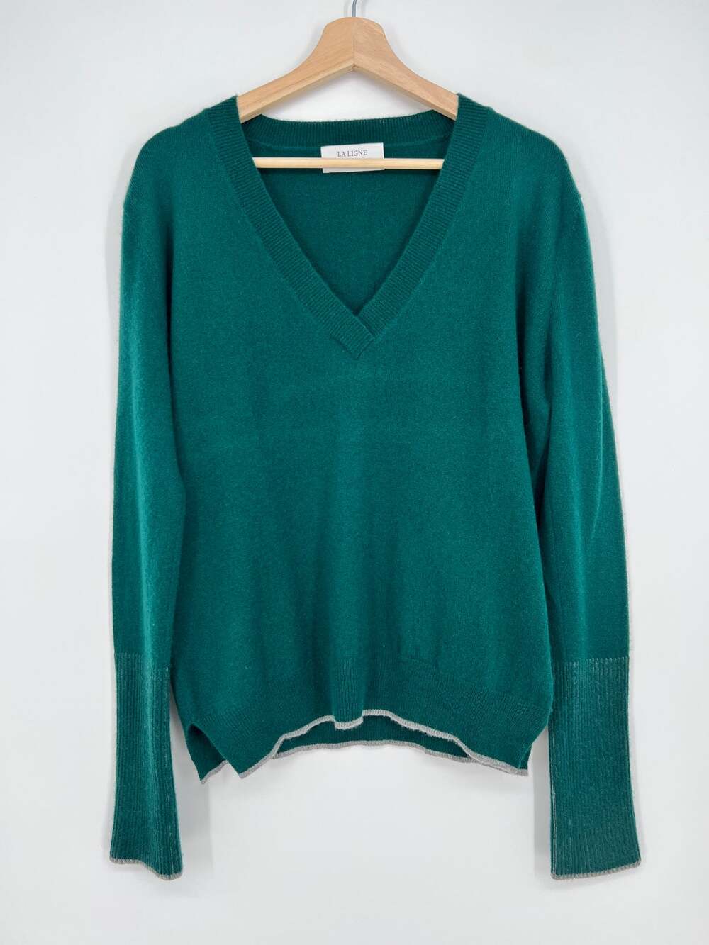 La Ligne NYC Wool Cashmere Blend V Neck Sweater Women Medium Green Gray Pullover